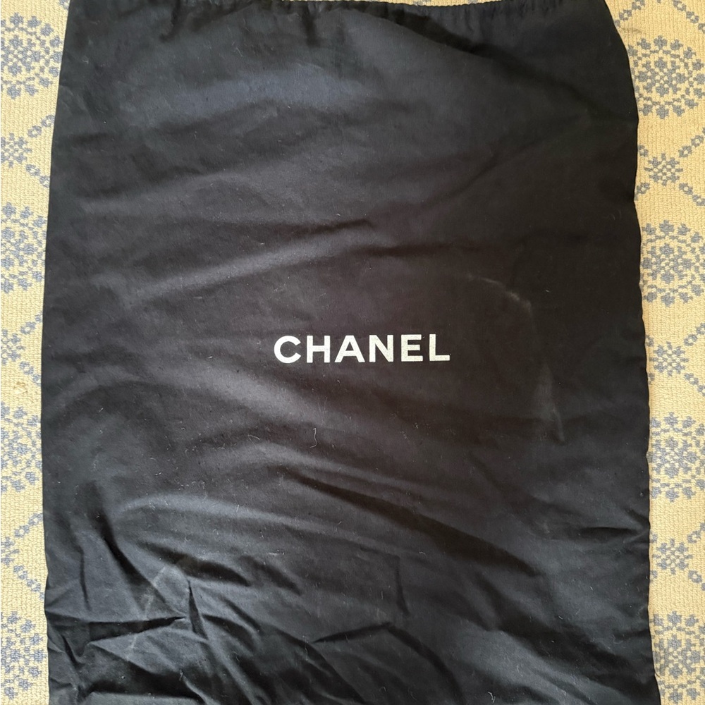 Chanel Medallion Tote - Picture 7 of 10